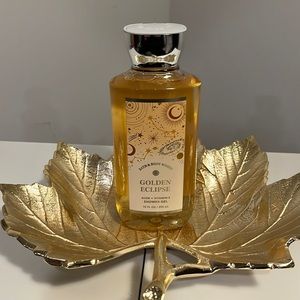 Golden Eclipse shower gel by Bath & Body Works. Hard to find!